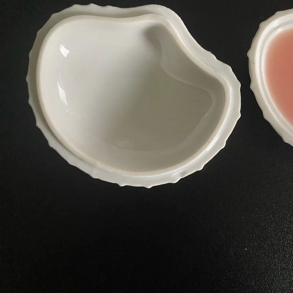 Vintage Ceramic Iridescent 4” Mini Shell-Shaped Scalloped Candle Holder